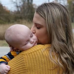 Meet your Posher, Sabrina